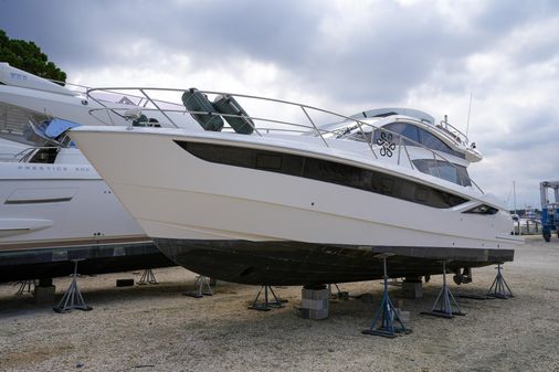 Galeon 43 SKY image