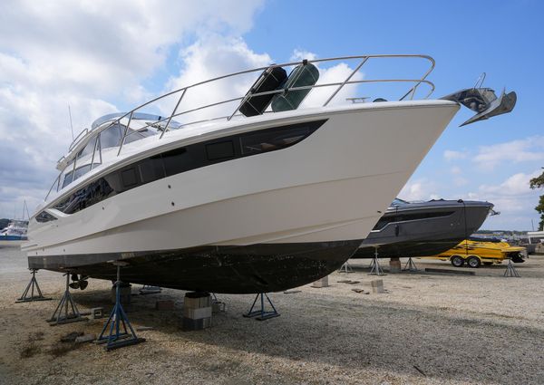 Galeon 43 SKY image