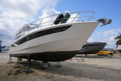 Galeon 43 SKY image