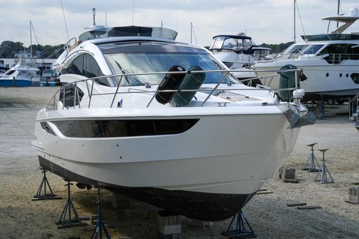 Galeon 43 SKY image