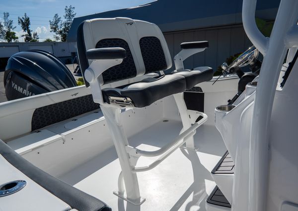 Tidewater 220-LXF image