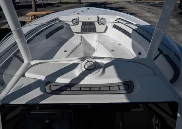 Tidewater 220-LXF image