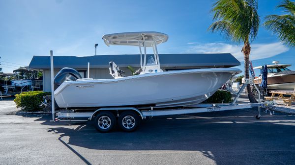 Tidewater 220 LXF 