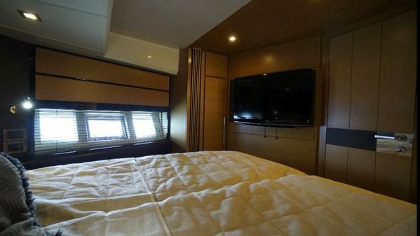 Azimut 58 Fly image