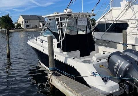 Robalo R305 Walkaround 