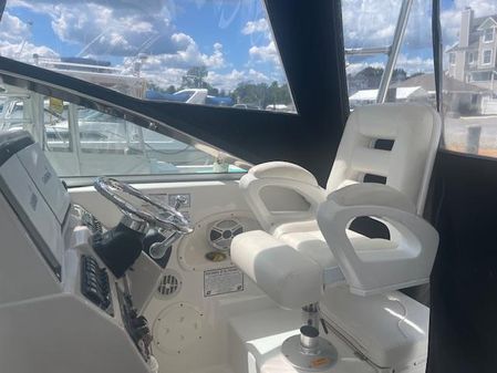 Robalo R305 Walkaround image