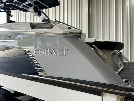 Cobalt R8-SURF image