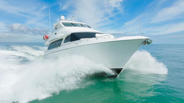 Hatteras 72 Motor Yacht image