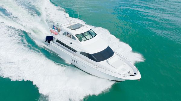 Hatteras 72 Motor Yacht image