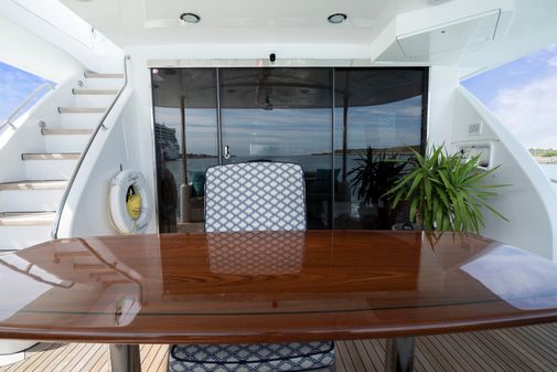 Hatteras 72 Motor Yacht image