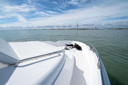 Hatteras 72 Motor Yacht image