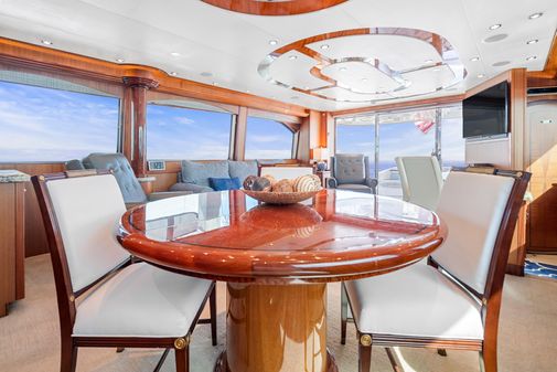 Hatteras 72 Motor Yacht image