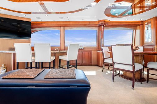 Hatteras 72 Motor Yacht image