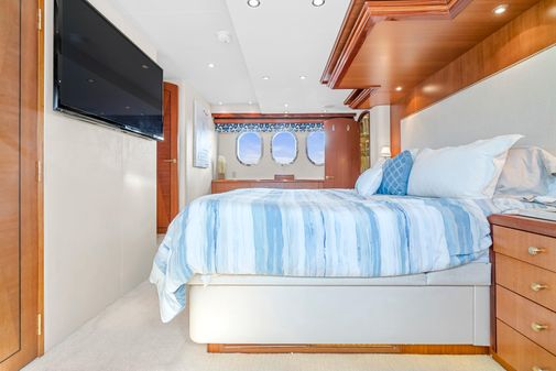 Hatteras 72 Motor Yacht image