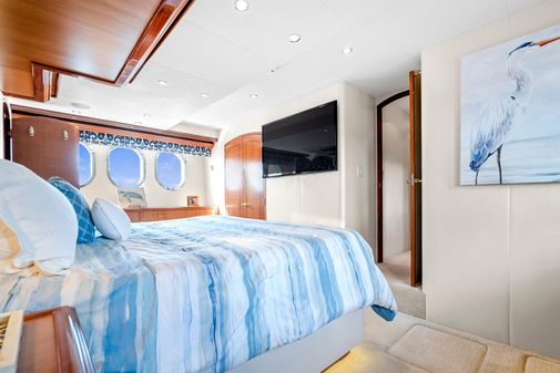 Hatteras 72 Motor Yacht image