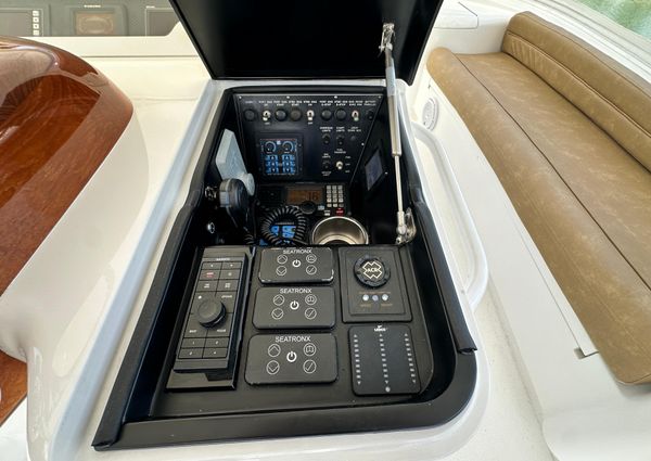 Viking 55 Convertible image