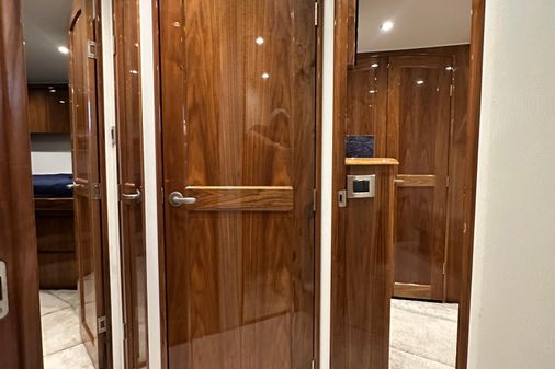 Viking 55 Convertible image