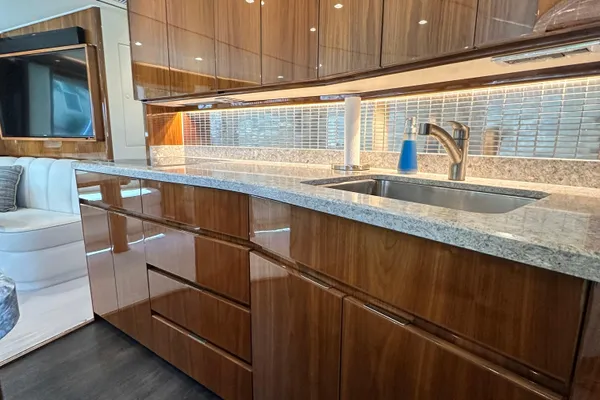 Viking 55 Convertible image