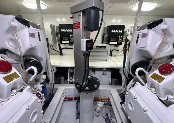 Viking 55 Convertible image