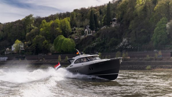 Zeelander Z44