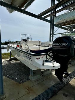 Boston Whaler 170 Montauk image