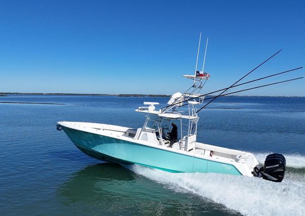 SeaVee 39B Center Console image