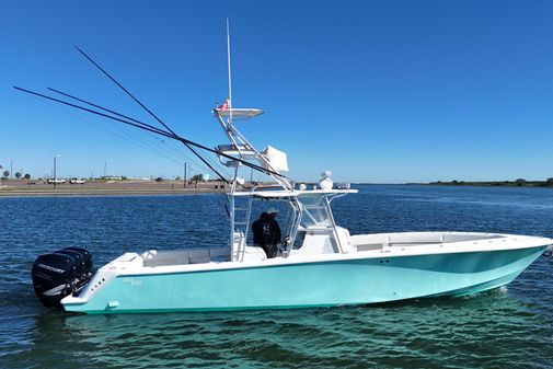 SeaVee 39B Center Console image