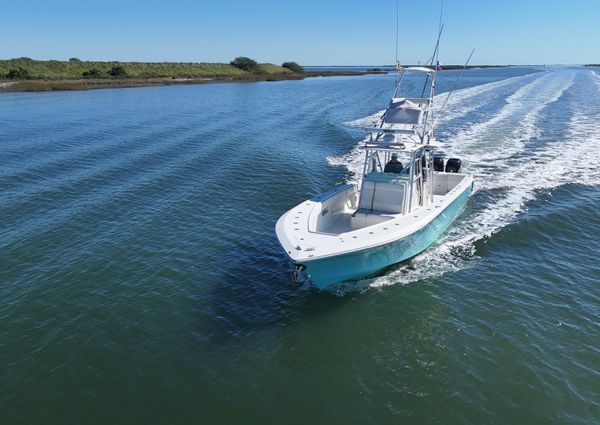 SeaVee 39B Center Console image