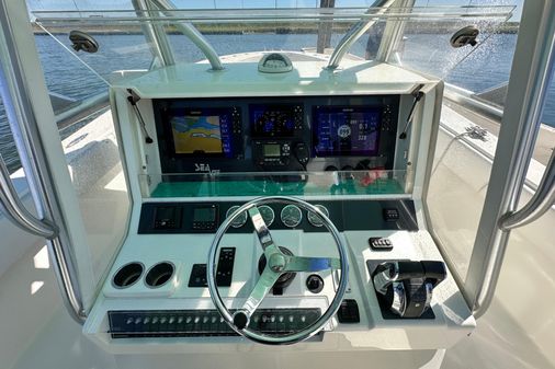 SeaVee 39B Center Console image