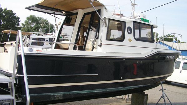 Ranger Tugs R25