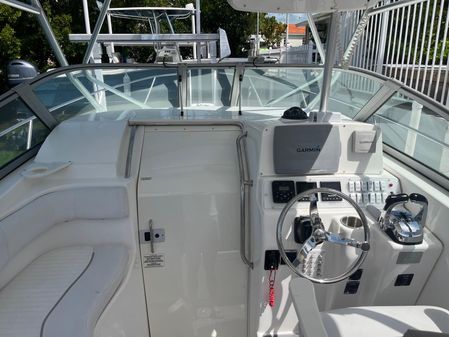 Boston Whaler 26 Conquest image