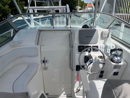 Boston Whaler 26 Conquest image