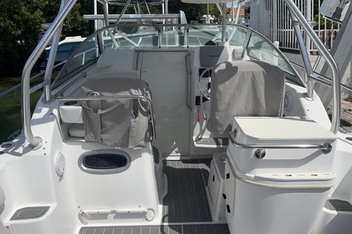 Boston Whaler 26 Conquest image