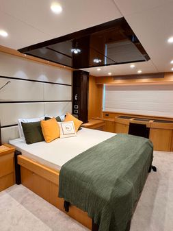 Sunseeker 80 Yacht image