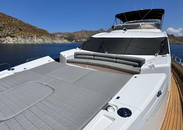 Sunseeker 80 Yacht image