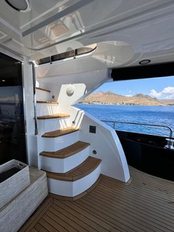 Sunseeker 80 Yacht image