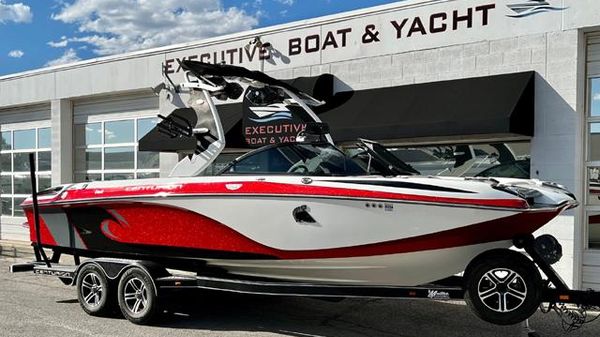 Centurion Enzo FS44 Bowrider