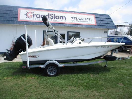 Boston-whaler 150-SPORT - main image