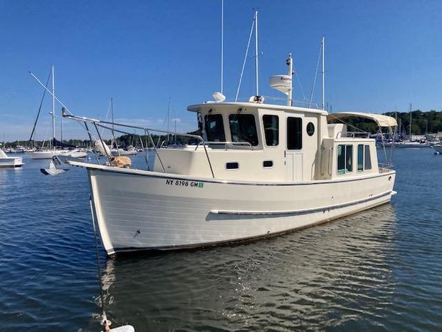 north pacific yachts 28 pilothouse