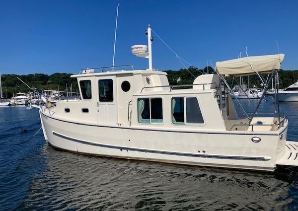 North-pacific 28-PILOTHOUSE image