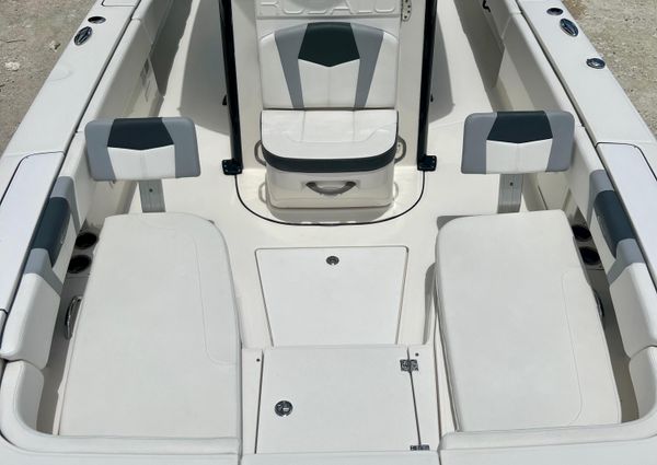 Robalo 266-CAYMAN image