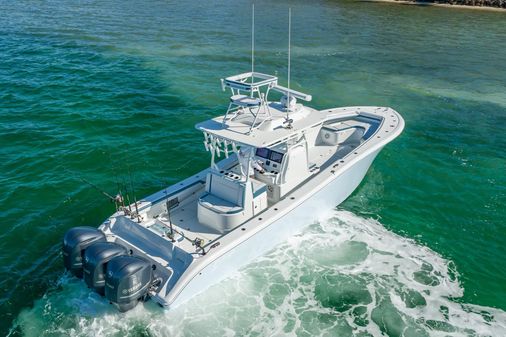 Yellowfin 36 image