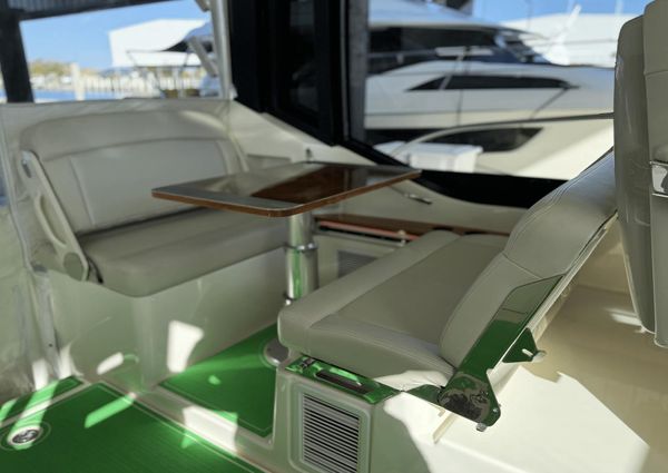 Boston Whaler 405 Conquest image