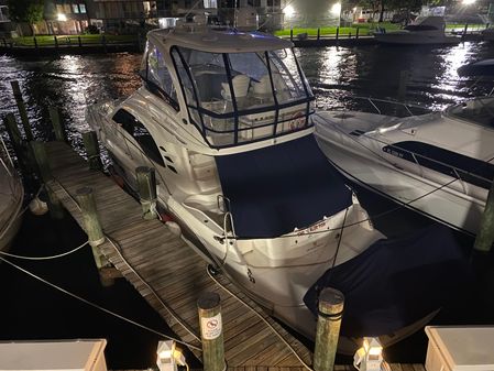 Sea Ray 52 Sedan Bridge image