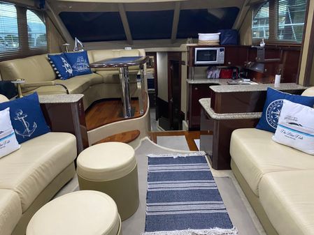 Sea Ray 52 Sedan Bridge image