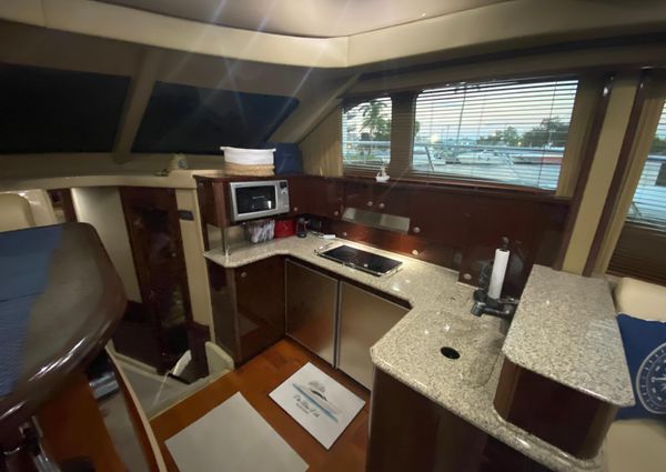 Sea Ray 52 Sedan Bridge image