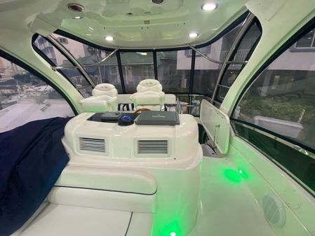 Sea Ray 52 Sedan Bridge image