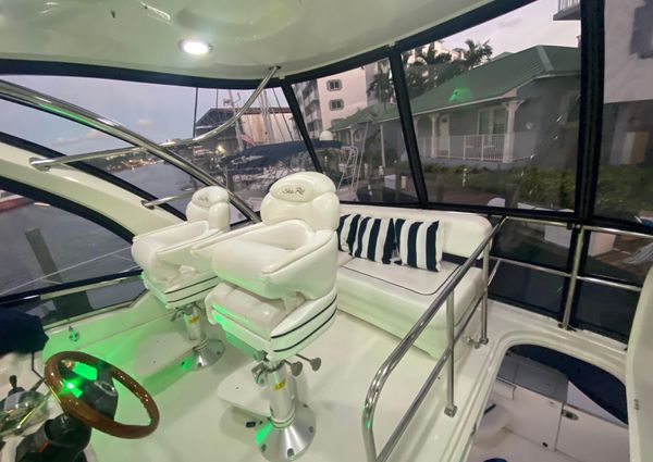 Sea Ray 52 Sedan Bridge image