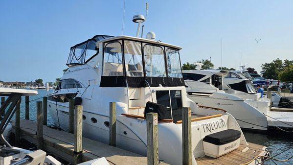 Meridian 459 Cockpit Motor Yacht image