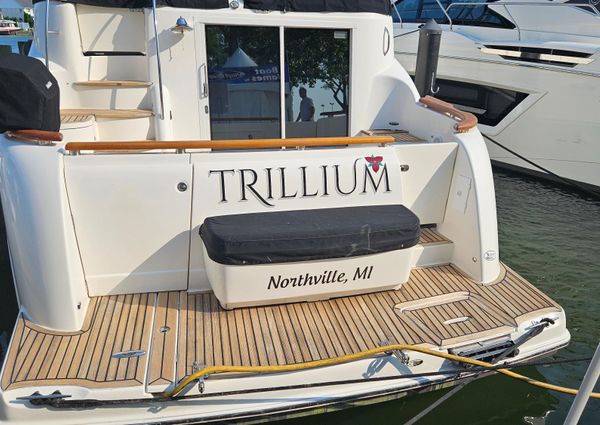 Meridian 459 Cockpit Motor Yacht image